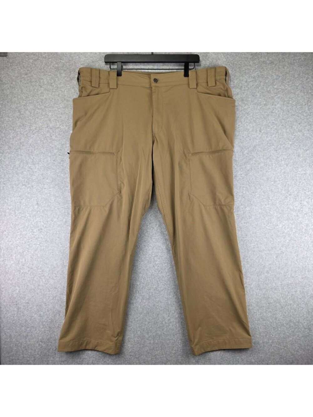 Duluth Trading Flexpedition Cargo Pants Mens 42x30 Beige Stretch Hiking Outdoor